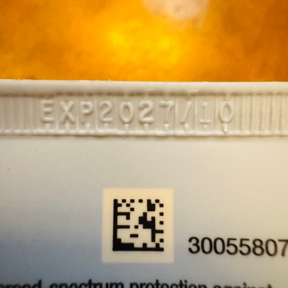 Neutrogena Ultra Sheer Dry Touch SPF 55 Sunscreen Lotion Broad Spectrum NEW - Picture 4 of 4